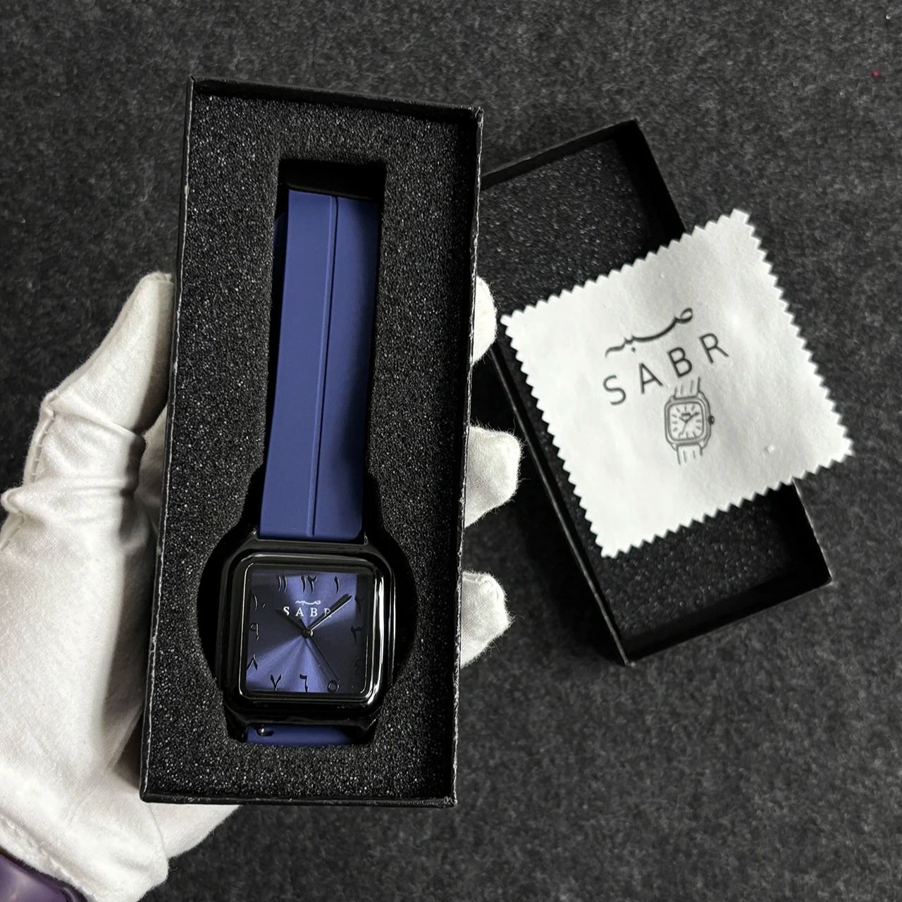 SABR часы с арабскими цифрами, – обзор и цена Cartier Watch Santos